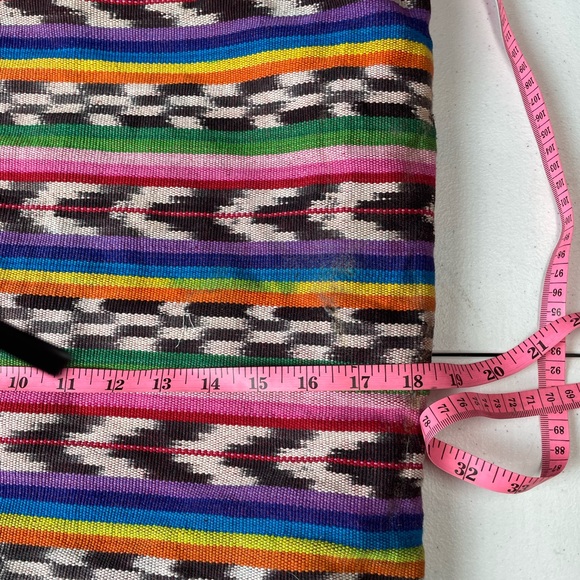 Peruvian Duffel Tote Handmade Normal Wear - Picture 8 of 10